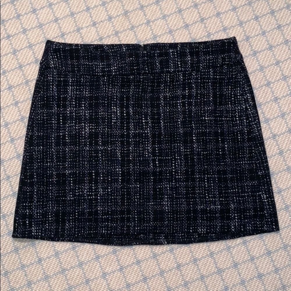 Tweed mini skirt